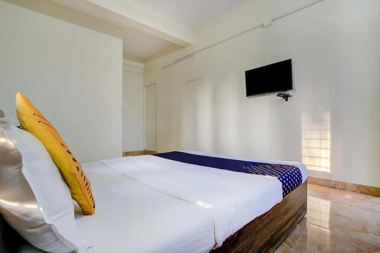 Spot On Ns Lodge Kochi 酒店